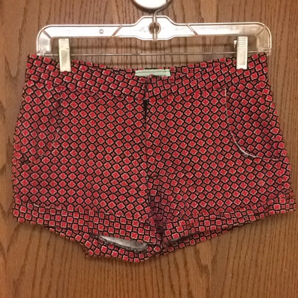 Judith March Black and Red Patterned Shorts - Picture 2 of 4