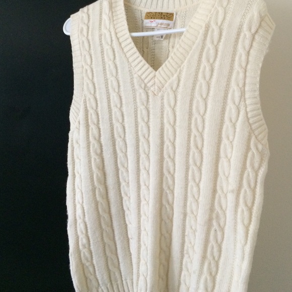 Sweater vest