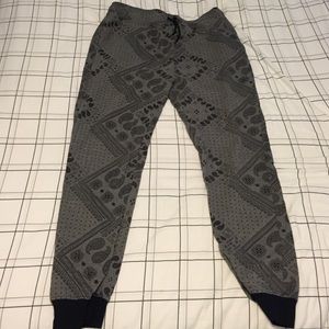 Beautiful Giant jogger sweatpants
