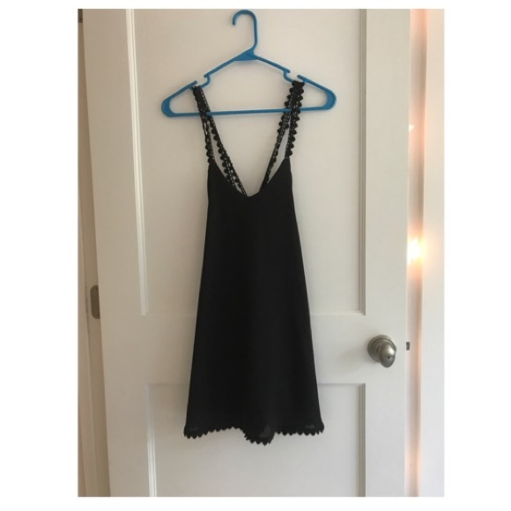 Black "Ever So Sweet Shift" Tobi Dress