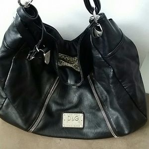 Large black hobo