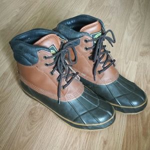Duck boots