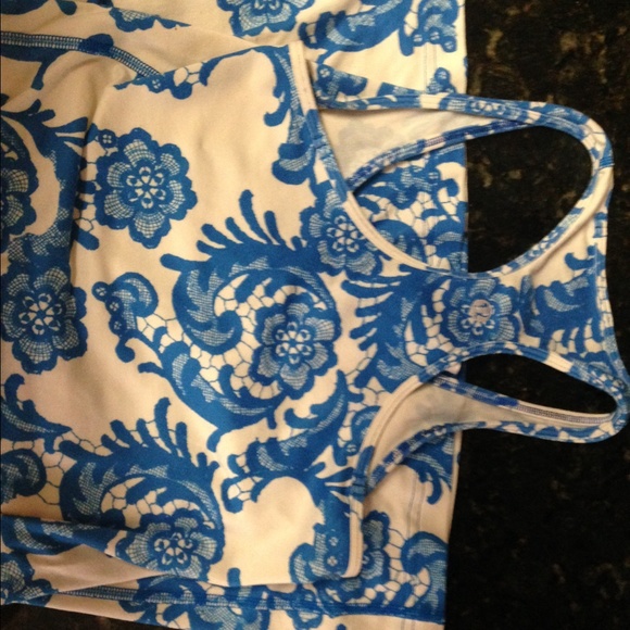 SOLD Lululemon cool racerback