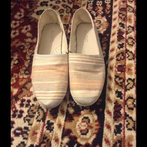 Aldo summer flats