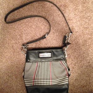 ❗️Final Price❗️Chaps Houndstooth Cross Body Bag