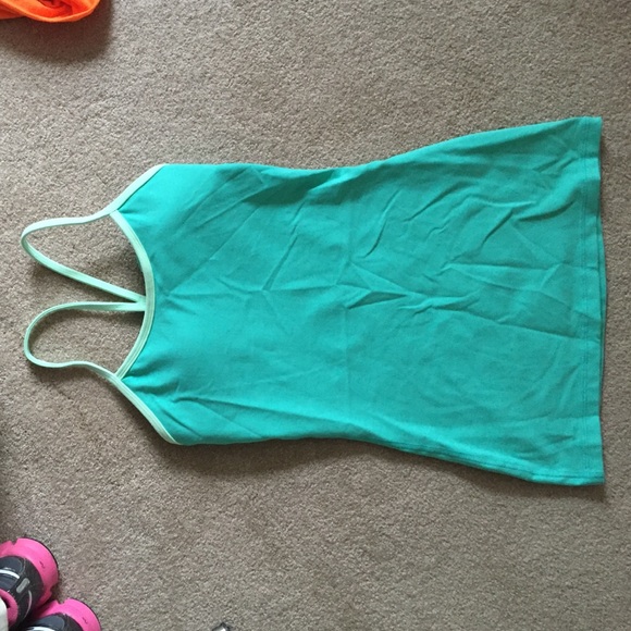 Lululemon fitted top - Picture 2 of 4