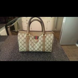 Authentic Gucci Boston Bag (vintage) Authentic Gucci Boston Bag (vintage)