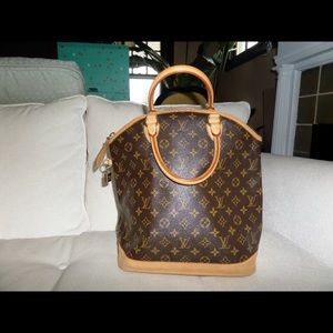 Louis Vuitton ~ Monogram Canvas Lockit Vertical