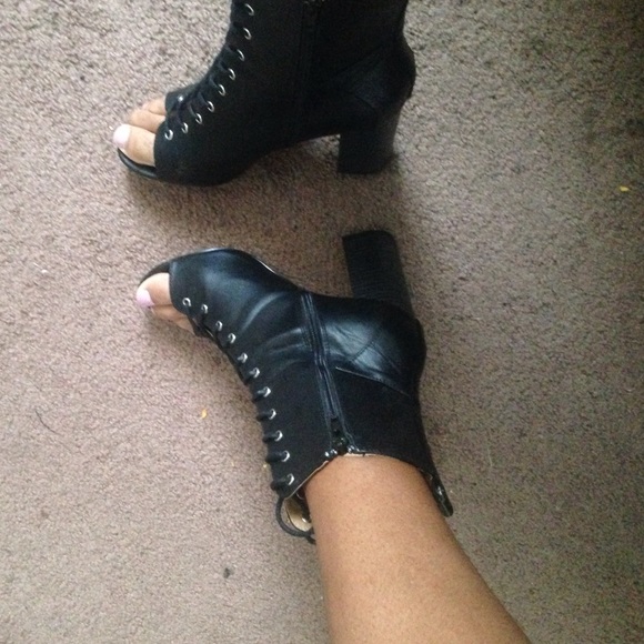 Booties - Picture 4 of 4