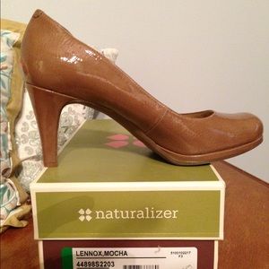 Naturalizer 7.5 - 8 patent leather mocha heels NTW