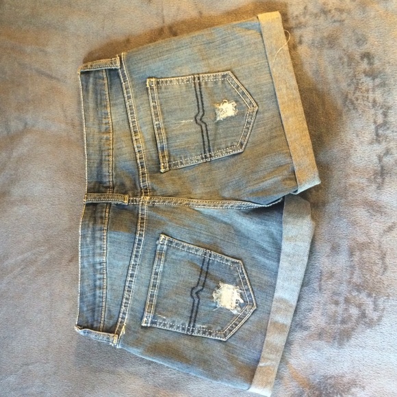 Arizona Jean Shorts - Picture 2 of 2