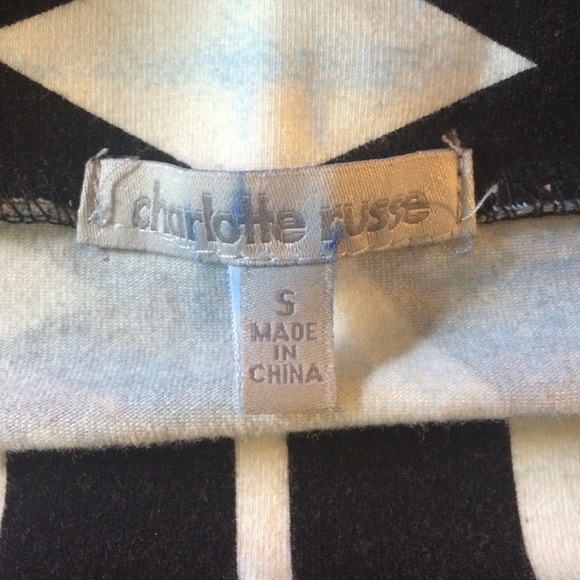 Black and White Pattern Skirt - Picture 2 of 2