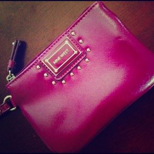 🎀Nine West wristlet🎀