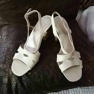Liz Claiborne Ecru Patent Sandals