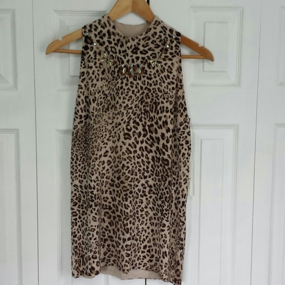 Vertigo animal print top