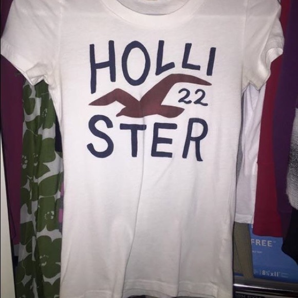 Hollister top