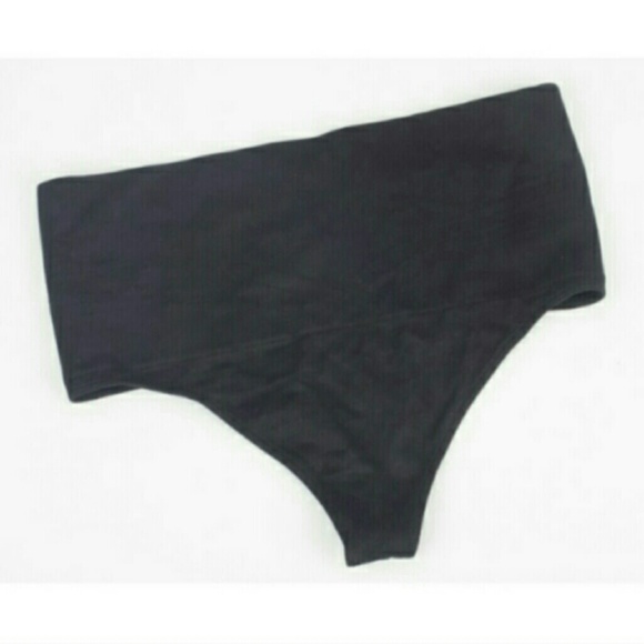 Muffin top love handle control thong NWOT