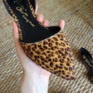 Alice and Olivia d'Orsay Flats