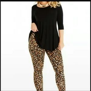 🌟CHARLOTTE RUSSE SILKY LEOPARD PRINT LEGGINGS