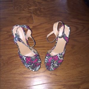 Juniors floral spring wedges 💐
