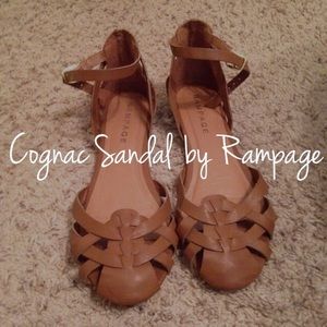 Closed toe and back sandal