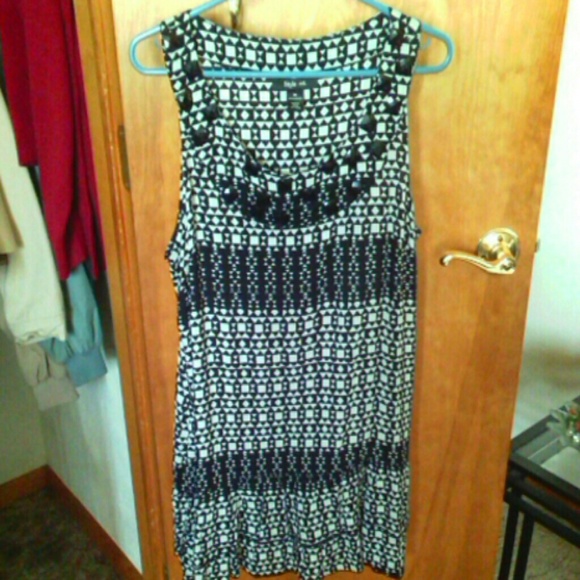 Black and white print dress