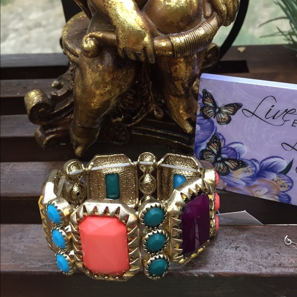 🎀Multi Color Bracelet🎀 - Picture 2 of 3