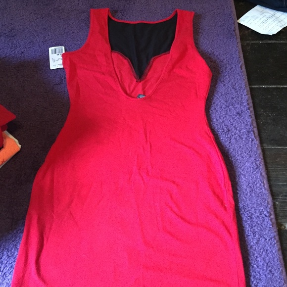 Red dress - Picture 2 of 2