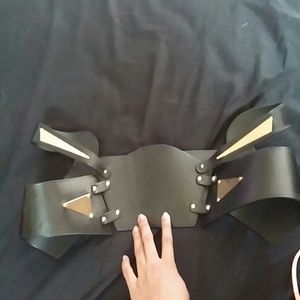 Asos back and gold belt