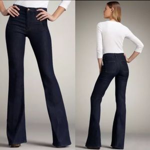 Mother denim Jeans in The Drama joyride wash 24