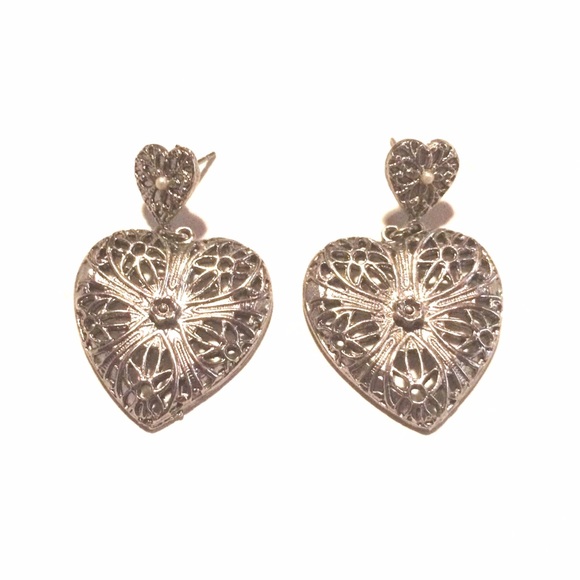 Silver Heart Shaped Dangle Earrings with Jewel