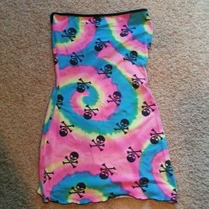 Black light the dye tube top dress