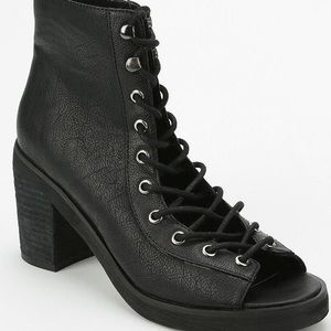 Deena and Ozzy lace up bootie