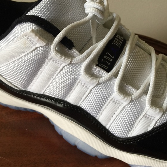 JORDAN RETRO 11 CONCORD - Picture 3 of 4