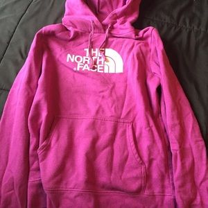 NWOT North Face Hoodie 💜
