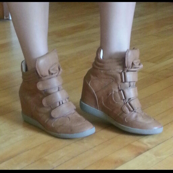 Steve Madden Hilight Wedge Sneaker