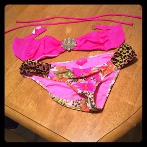 Beautiful VS leopard and floral print bathing suit