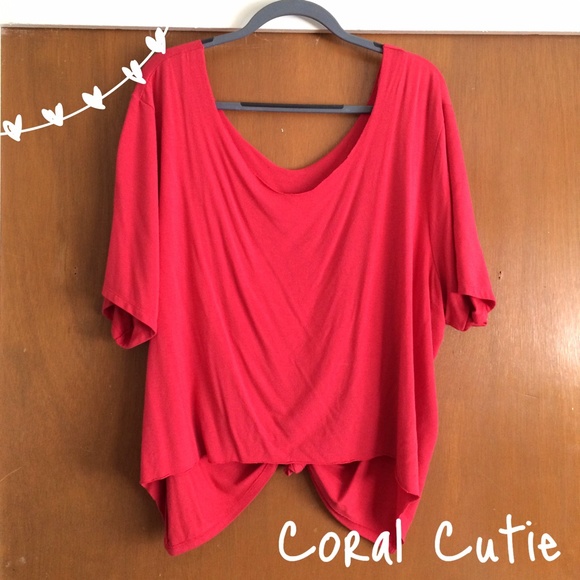 Tops - Coral crop top