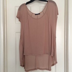 Brandy Melville High-Low Top