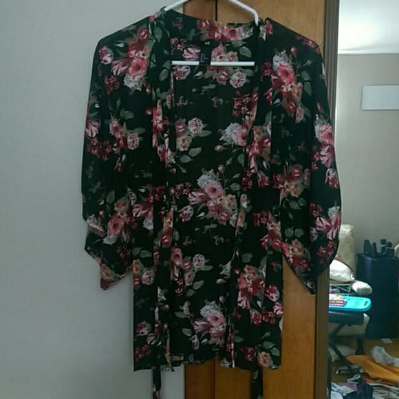 Floral kimono