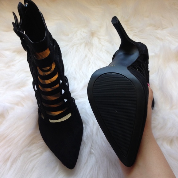 LAST CHANCE❗️Guess Black Suede Caged Booties - Picture 3 of 4