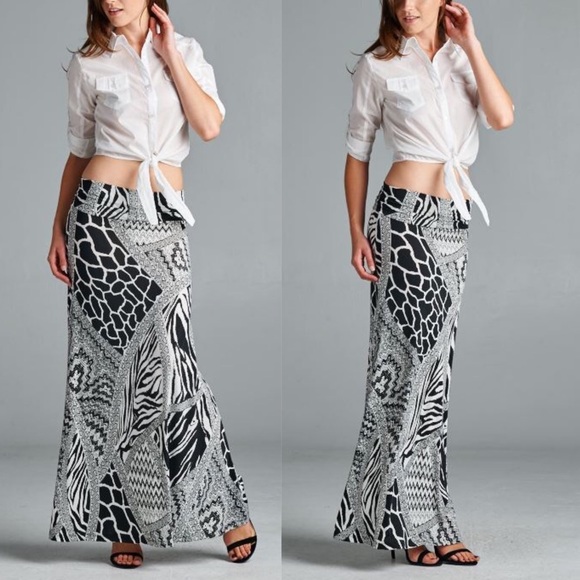 The PHOEBE cropped button down top - 3 colors - Picture 3 of 4