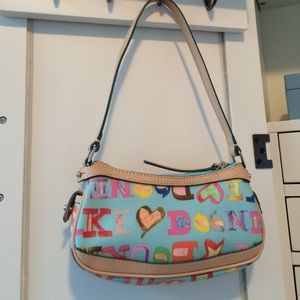 Small Dooney and Bourke purse
