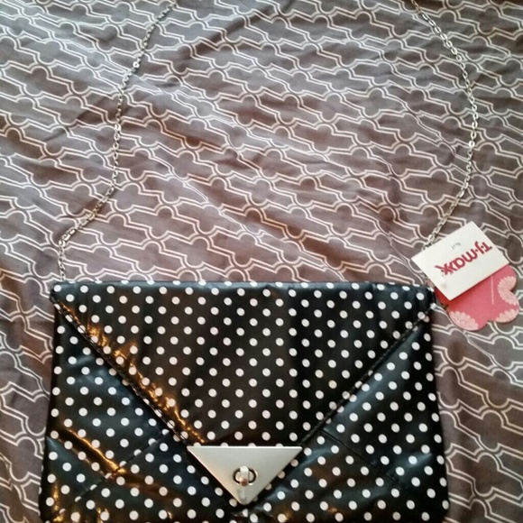 Large black and white clutch NWT - Picture 2 of 3