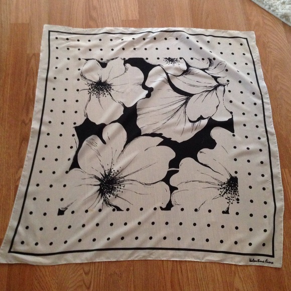 Valentina Fiore floral/polka dot scarf