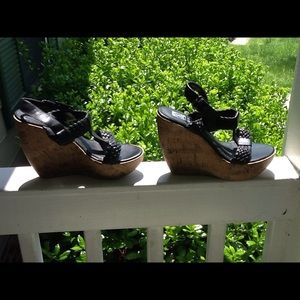 Black sandal wedges