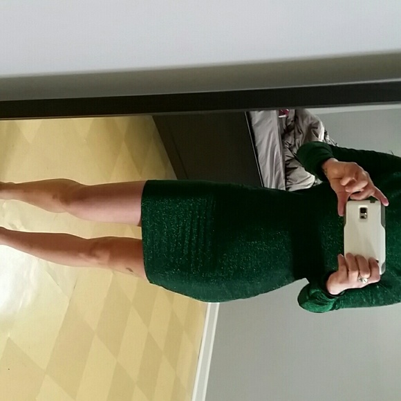 Dress - Picture 2 of 4