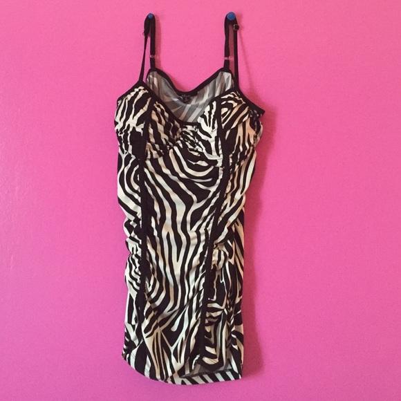 super sexy zebra tank 😋 - Picture 1 of 1