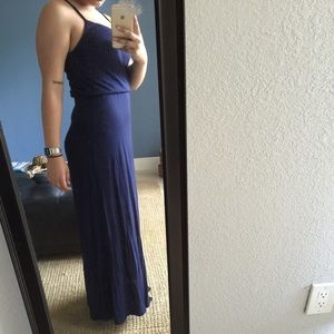 Gap xs blue maxi dress. Fits up to medium.