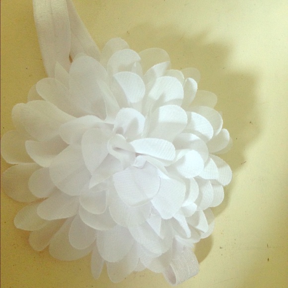 White headband with flower